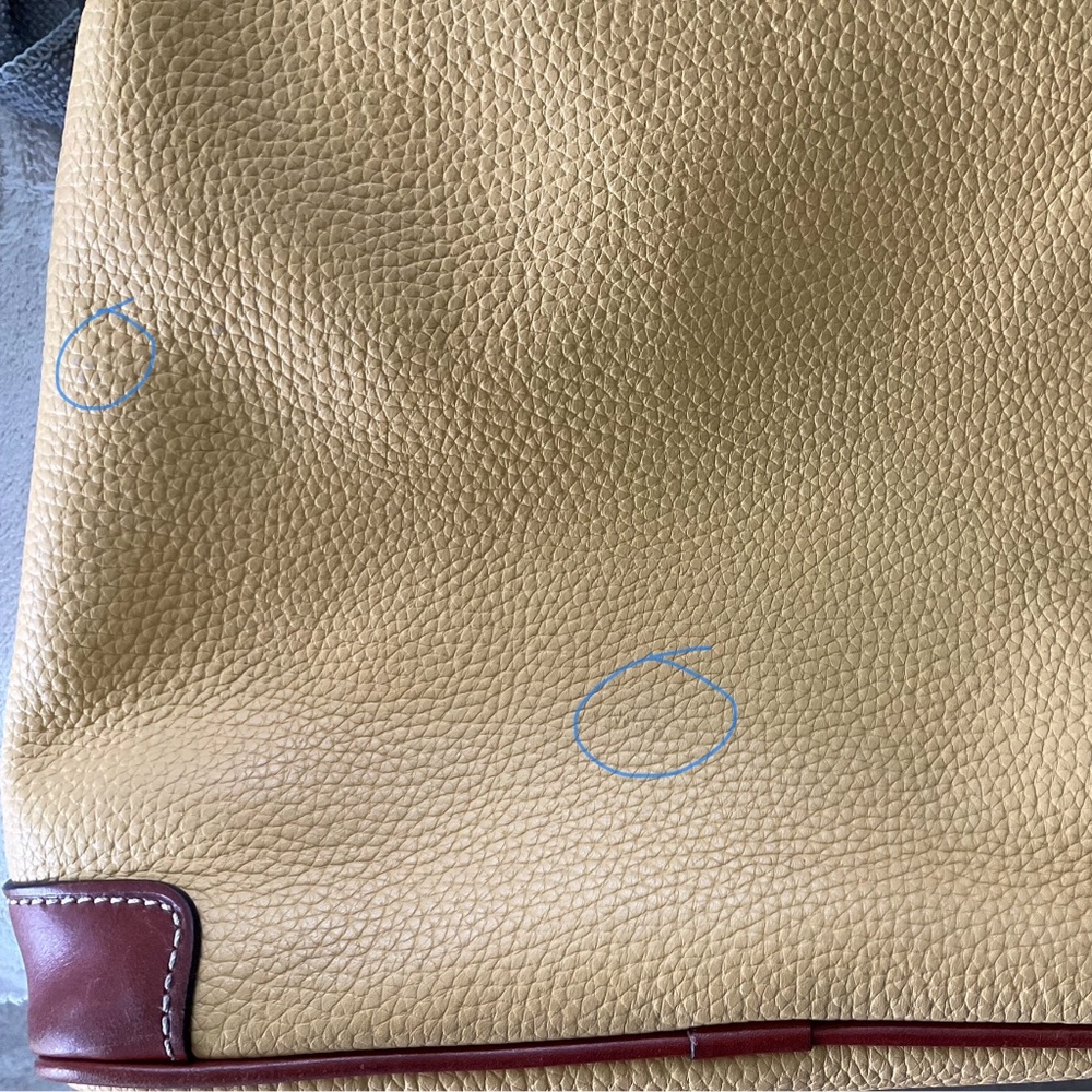 Dooney & Bourke Pebbled Leather Crossbody Bag Yellow Leather Brown Trim - Picture 16 of 16